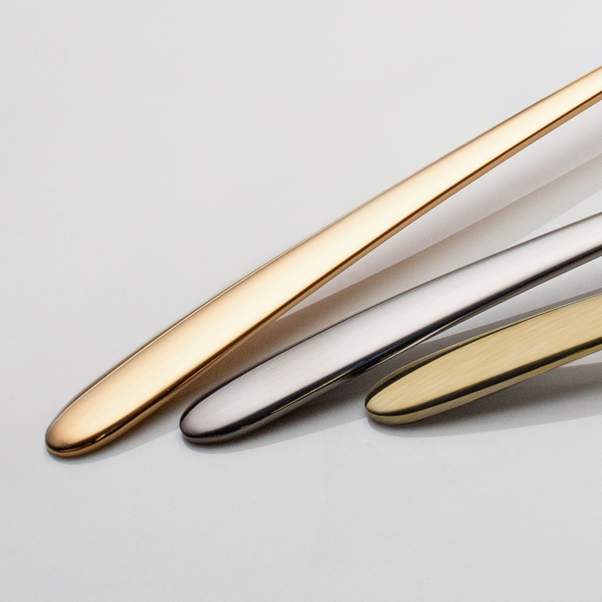 Lingurițe latte cu inimioară șampanie set 4 buc. – Love Cutlery