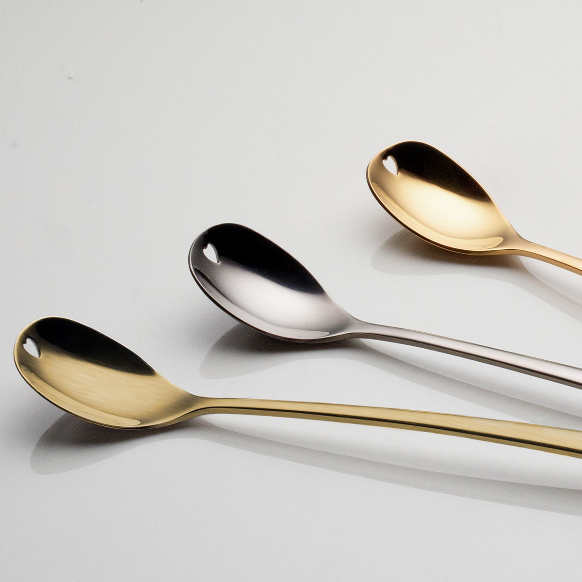 Lingurițe latte cu inimioară șampanie set 4 buc. – Love Cutlery