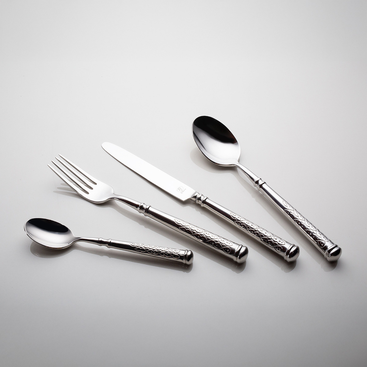 Set tacâmuri 24 piese Levante | Sola Platinum