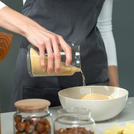 Recipient din sticlă cu capac 0,93 l | Basic Kitchen