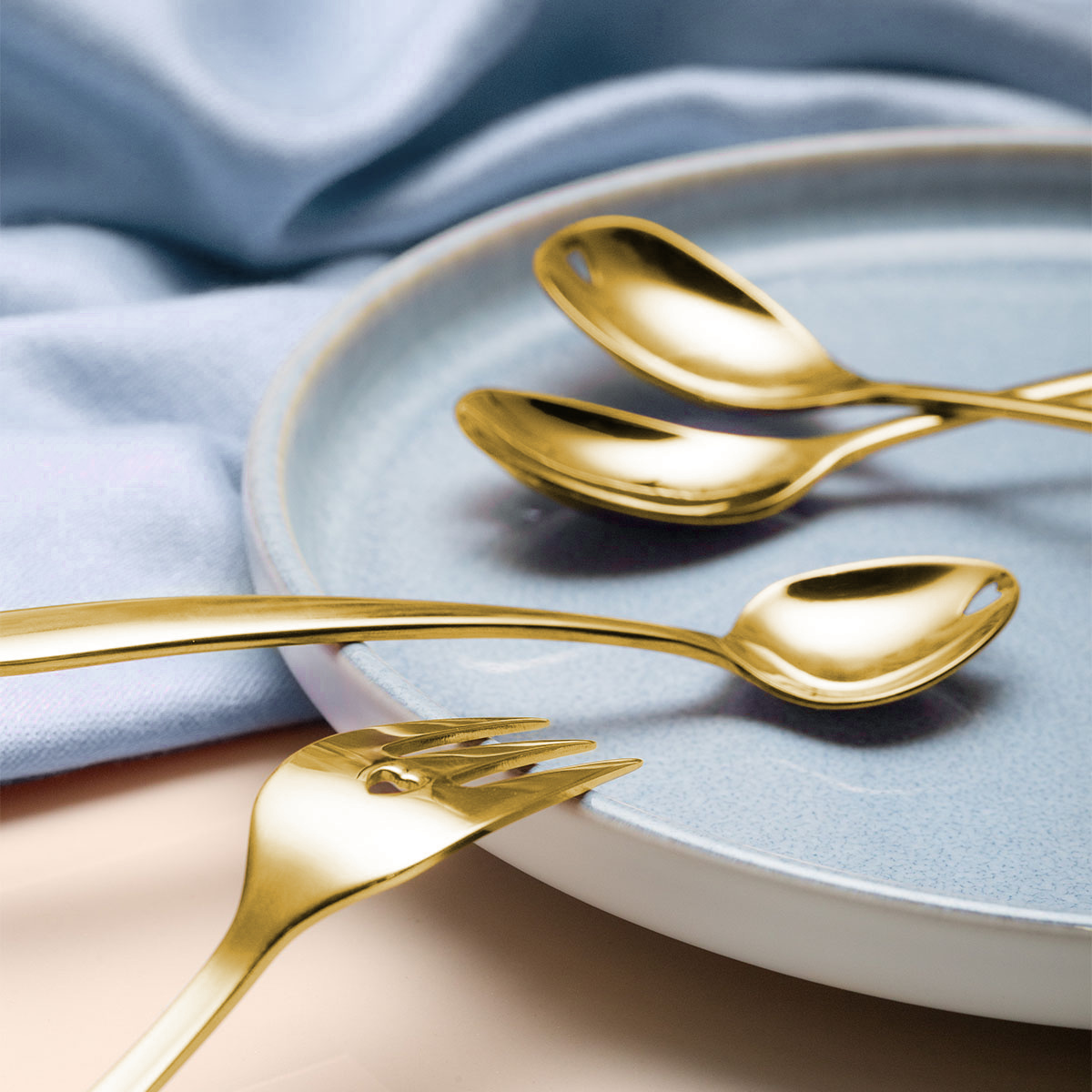 Set cadou cu inimioară 6 buc. auriu | Love Cutlery