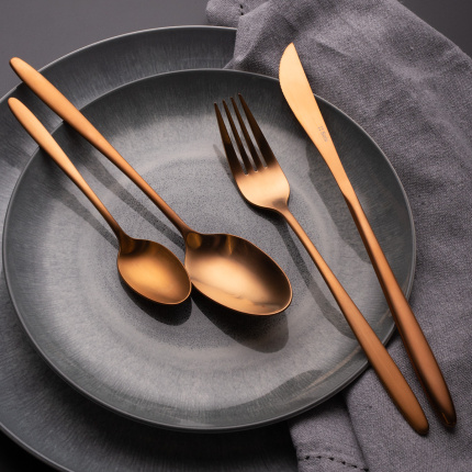 Set tacâmuri 16 piese Vivo rose gold | Sola
