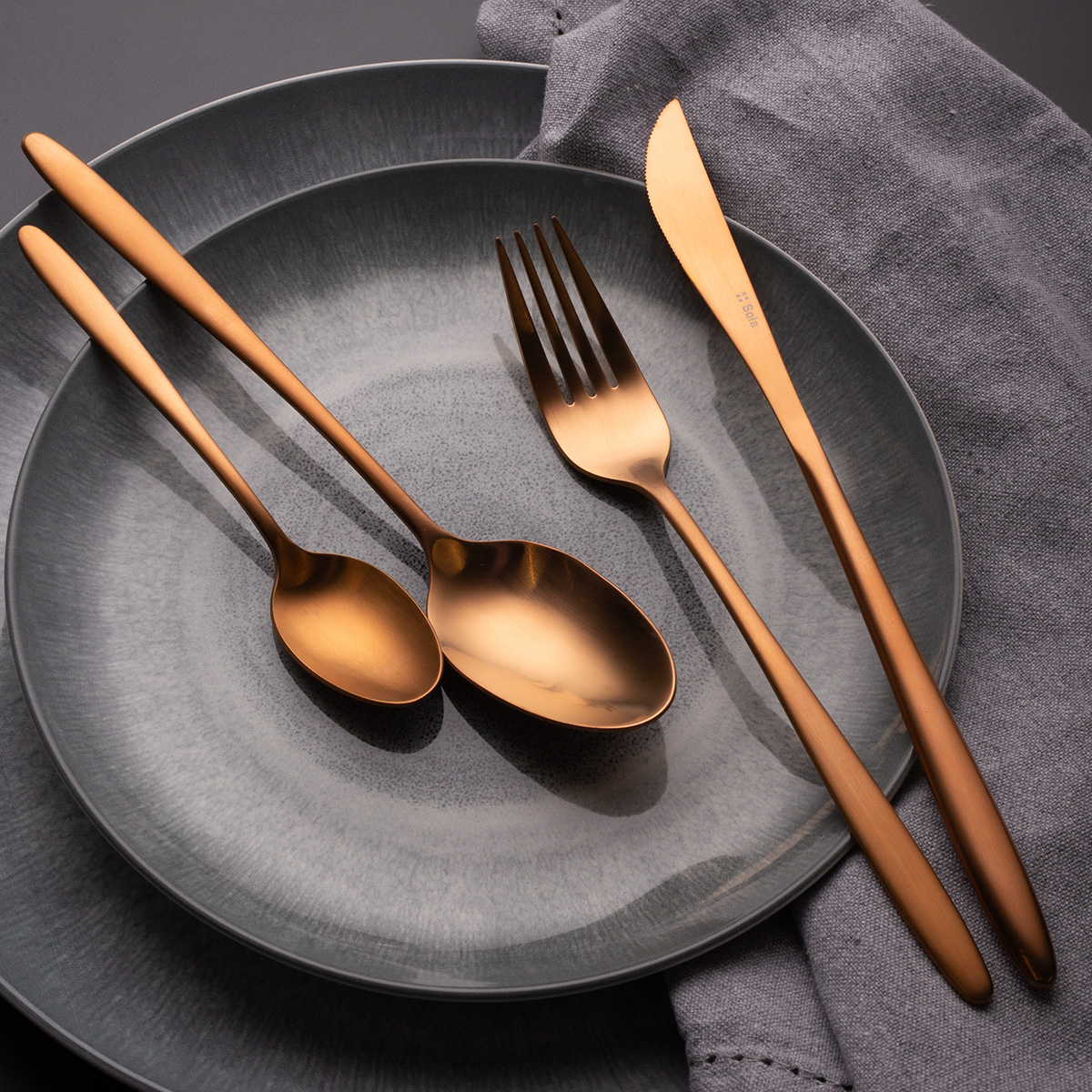 Set tacâmuri 16 piese Vivo rose gold | Sola
