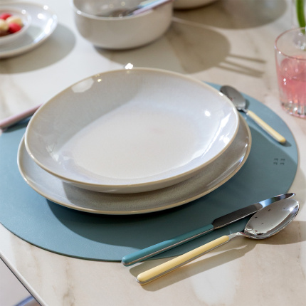 Suport de farfurie albastru deschis ø 38 cm – Elements Ambiente