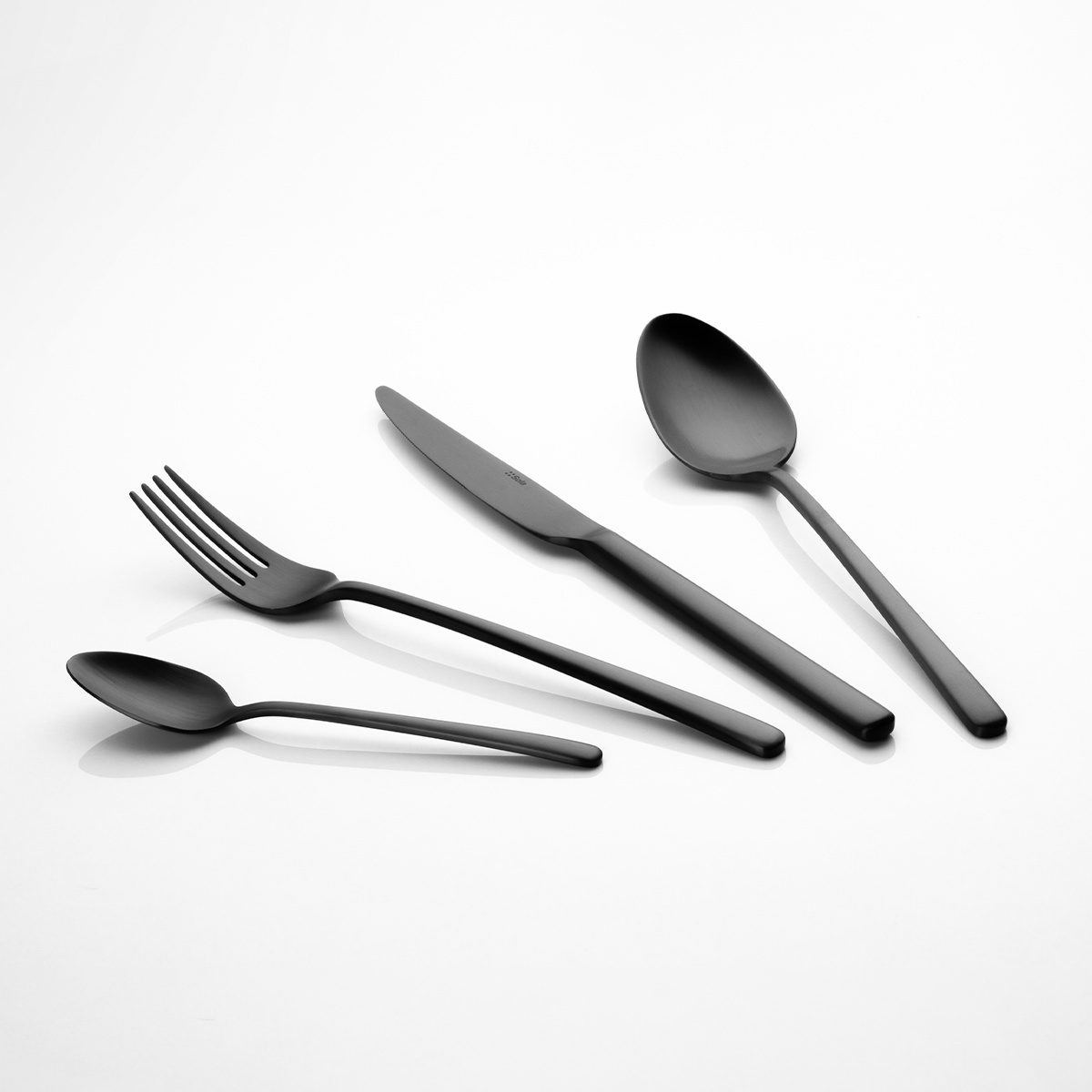 Set tacâmuri 16 piese Calgary negru | Sola