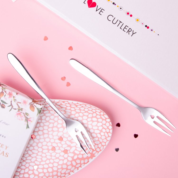 Set 6 buc furculiță cu inimioară pentru prăjituri - Love Cutlery